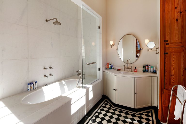 Rio013 - Vende-se imóvel histórico no Jardim Botânico