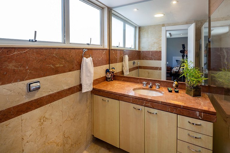 Rio199 - Impresionante penthouse triplex en Leblon