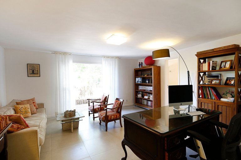Rio096 - Beautiful 6 bedroom villa in Santa Teresa