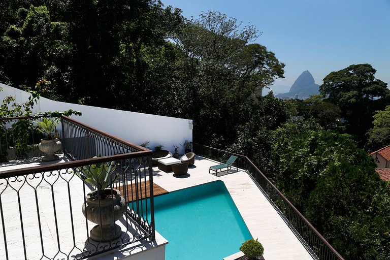 Rio096 - Linda Mansão de 6 quartos em Santa Teresa