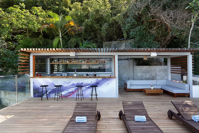 Rio093 - Villa con hermosa vista en Santa Tereza