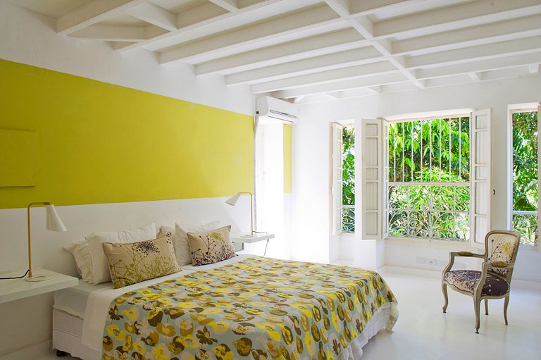 Rio542 - 6 bedroom house with pool in Santa Teresa
