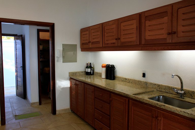 Buz011 - Linda casa com piscina e vista em Búzios