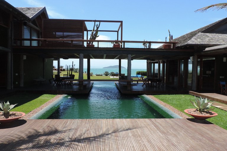 Buz026 - Villa de luxe sur le front de mer à Buzios