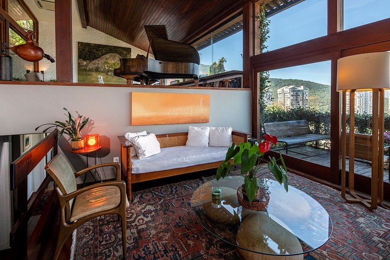 Rio103 - Luxurious 6 bedroom villa with pool with splendid s