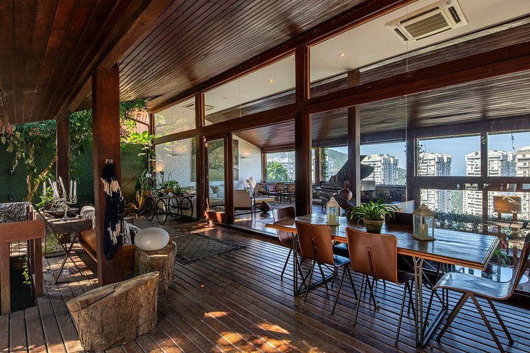 Rio103 - Luxurious 6 bedroom villa with pool with splendid s