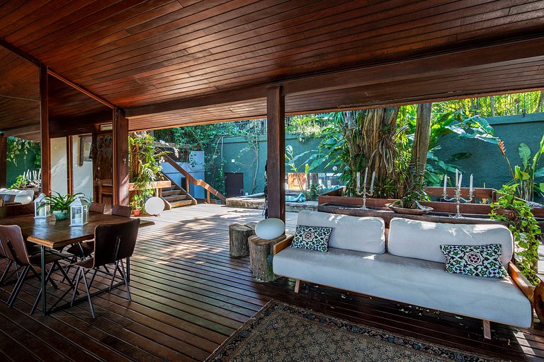 Rio103 - Luxurious 6 bedroom villa with pool with splendid s