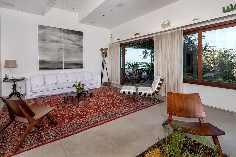 Rio103 - Luxurious 6 bedroom villa with pool with splendid s