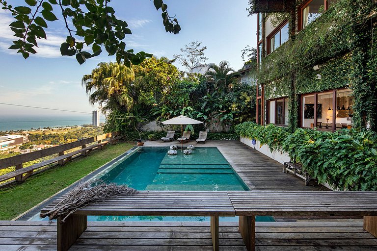 Rio103 - Luxurious 6 bedroom villa with pool with splendid s