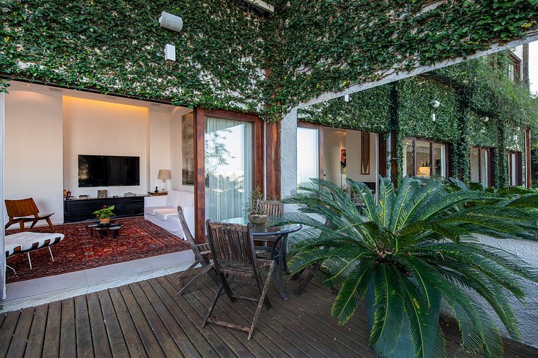 Rio103 - Luxurious 6 bedroom villa with pool with splendid s