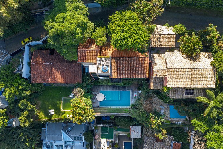 Rio103 - Luxurious 6 bedroom villa with pool with splendid s