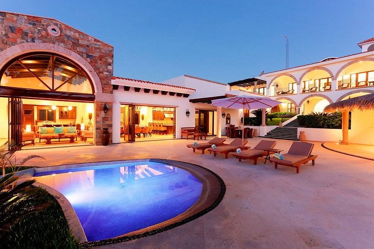 Cab004 - Luxuosa villa frente mar em Los Cabos