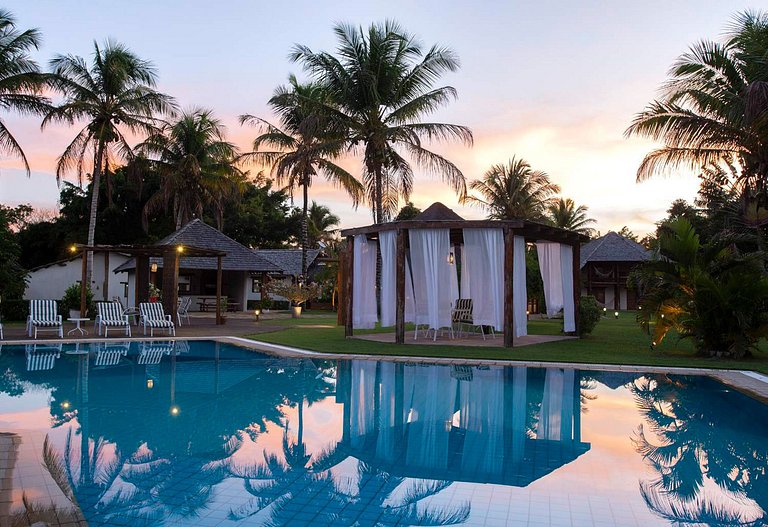 Bah234 - Villa paradisíaca em condomínio na Praia do Espelho