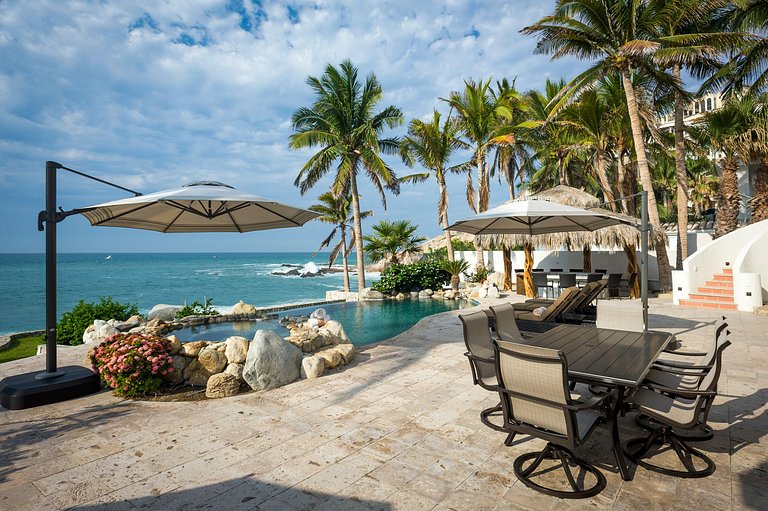 Cab007 - Beautiful 5 bedroom oceanfront villa in Los Cabos