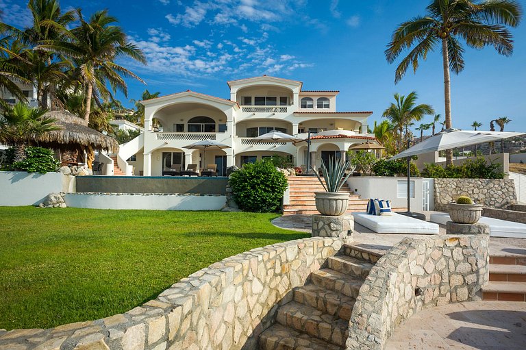 Cab007 - Beautiful 5 bedroom oceanfront villa in Los Cabos