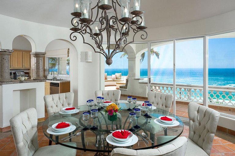 Cab007 - Beautiful 5 bedroom oceanfront villa in Los Cabos