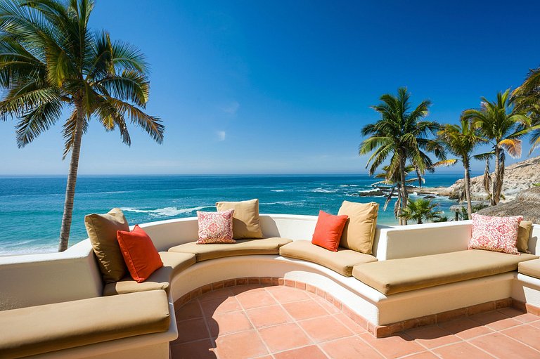 Cab007 - Beautiful 5 bedroom oceanfront villa in Los Cabos
