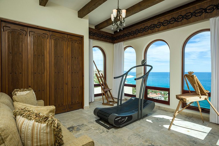 Cab008 - Luxurious villa with ocean view in Los Cabos