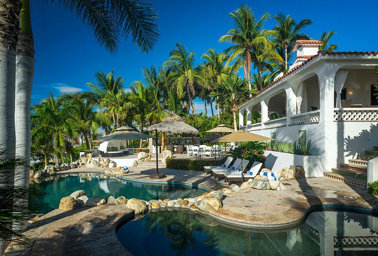 Cab010 - Luxurious villa with spa and pool in Los Cabos