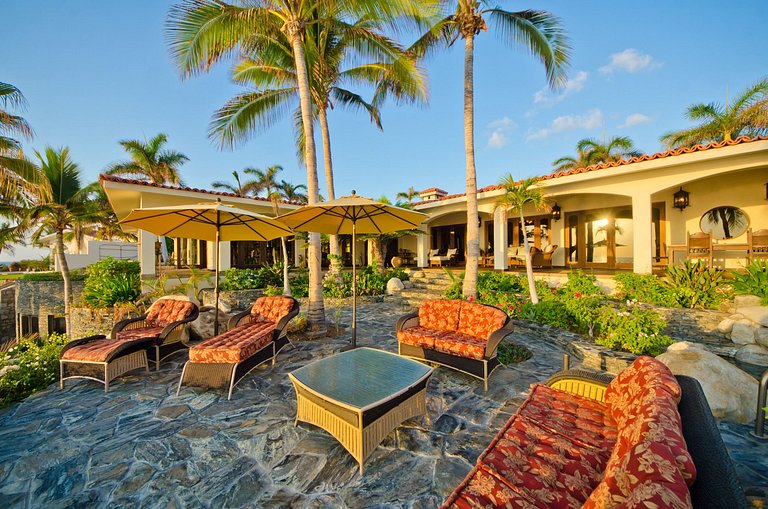 Cab011 - Sea front villa with infinity pool in Los Cabos