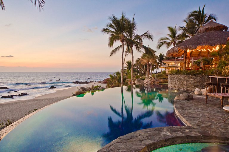 Cab011 - Sea front villa with infinity pool in Los Cabos