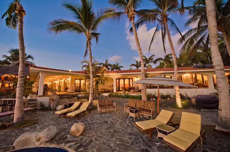 Cab011 - Sea front villa with infinity pool in Los Cabos