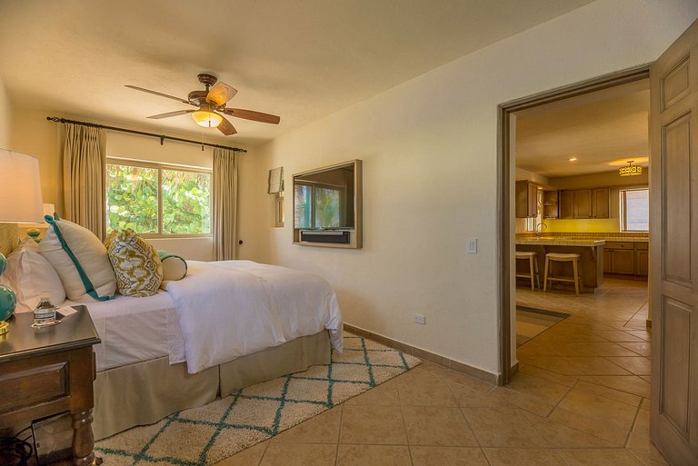 Cab012 - Beautiful villa with 7 suites in Los Cabos