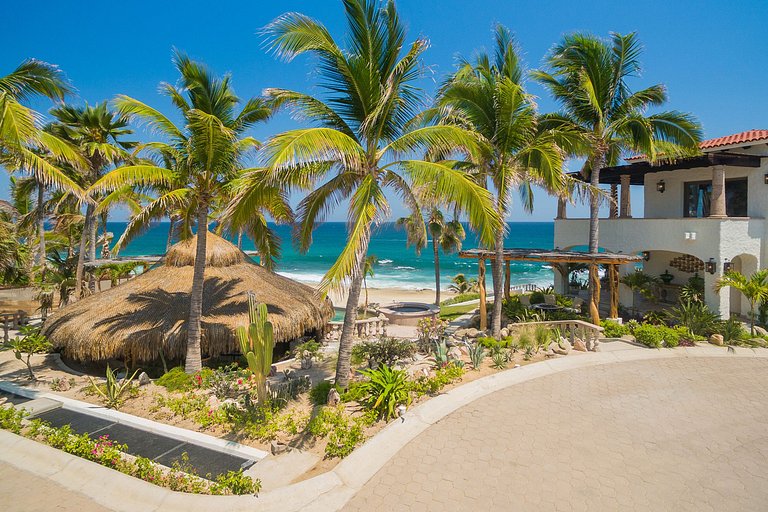 Cab012 - Beautiful villa with 7 suites in Los Cabos