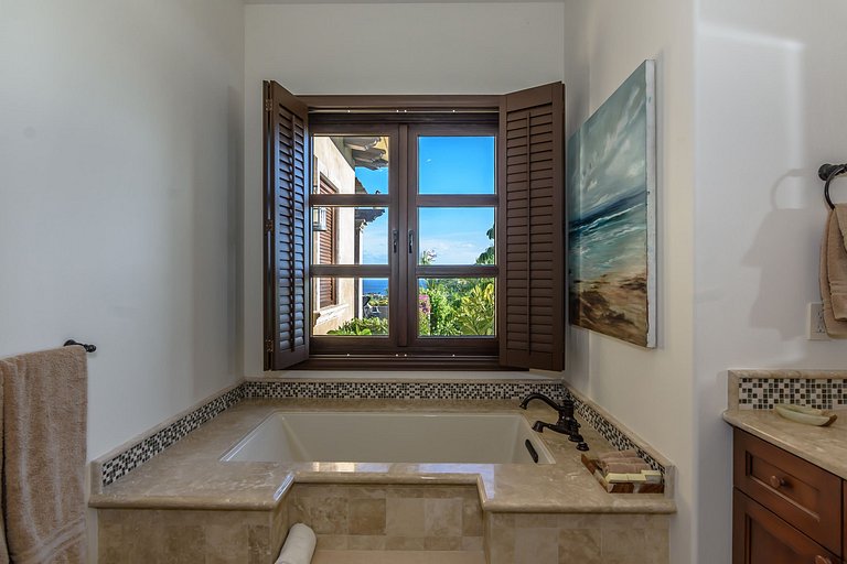 Cab013 - Magnífica villa con piscina infinita en Los Cabos