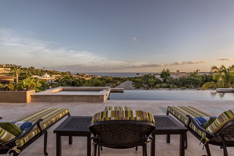 Cab013 - Magnificent villa with infinity pool in Los Cabos