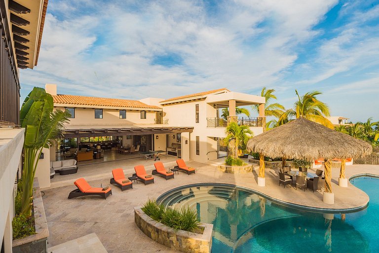 Cab014 - Modern 5 bedroom villa with pool near the beach