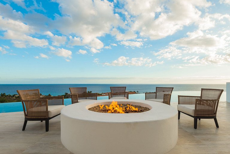 Cab016 - Luxurious 6 bedroom villa with pool in Los Cabos