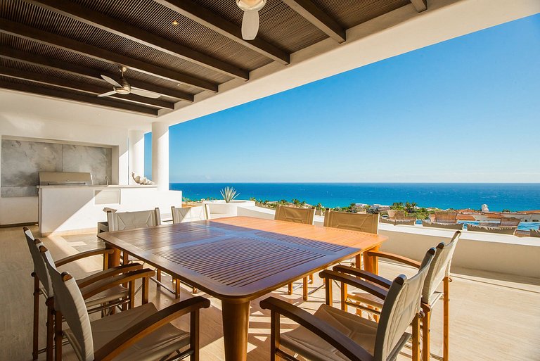 Cab016 - Luxurious 6 bedroom villa with pool in Los Cabos