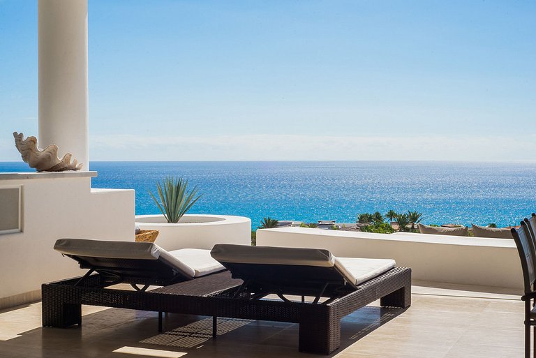 Cab016 - Luxurious 6 bedroom villa with pool in Los Cabos