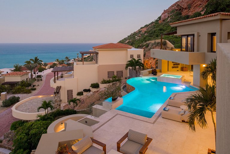 Cab017 - Beautiful triplex villa with pool in Los Cabos