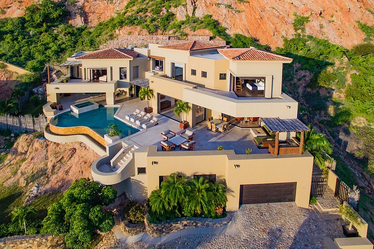 Cab017 - Beautiful triplex villa with pool in Los Cabos