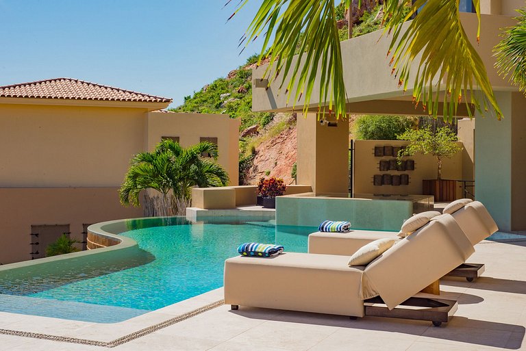 Cab017 - Beautiful triplex villa with pool in Los Cabos