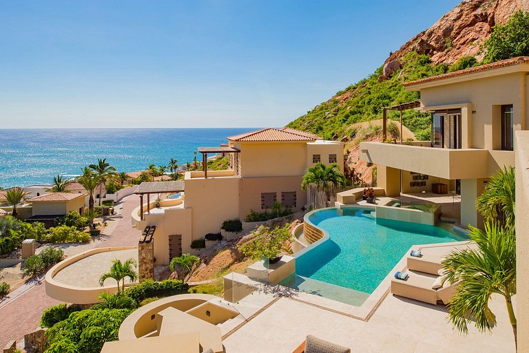 Cab017 - Beautiful triplex villa with pool in Los Cabos