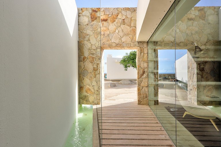 Cab018 - Exclusive villa with sea view in Los Cabos