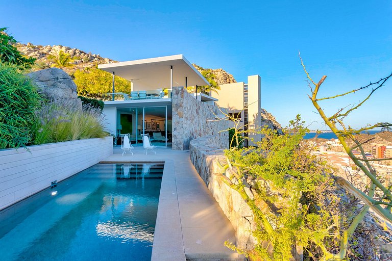 Cab018 - Exclusive villa with sea view in Los Cabos