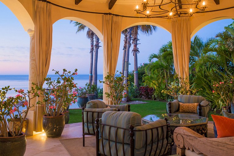 Cab021 - Magnificent villa with infinity pool in Los Cabos