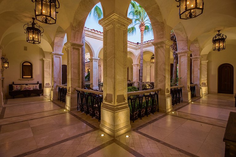 Cab021 - Magnificent villa with infinity pool in Los Cabos