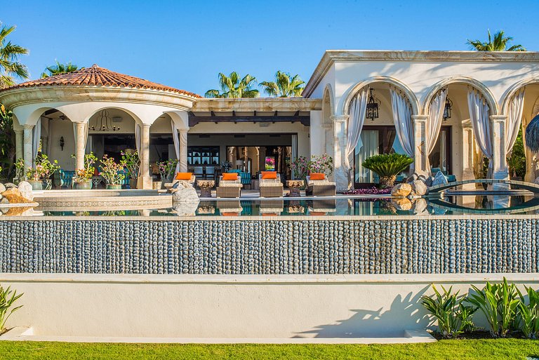Cab021 - Magnificent villa with infinity pool in Los Cabos