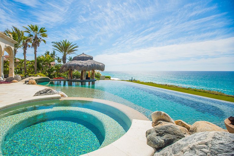 Cab021 - Magnificent villa with infinity pool in Los Cabos