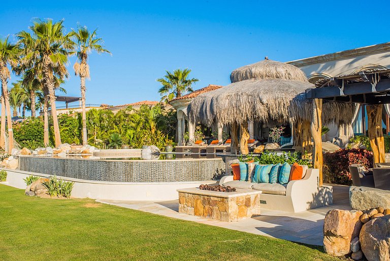 Cab021 - Magnificent villa with infinity pool in Los Cabos