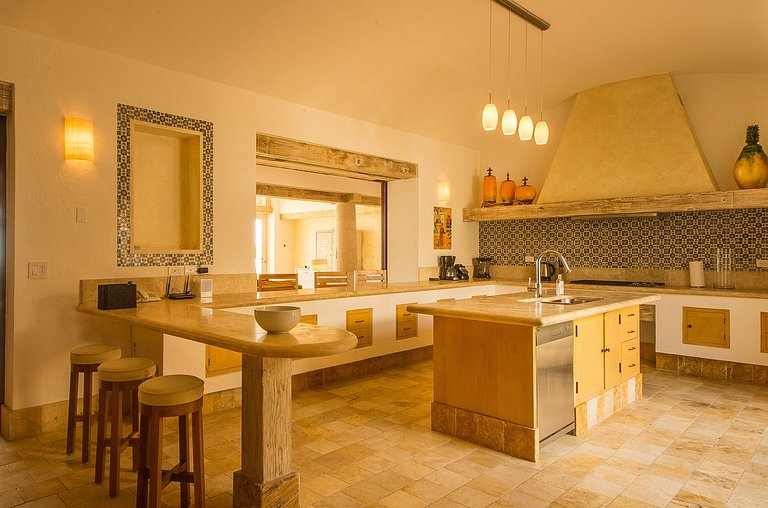 Cab023 - Beautiful sea front villa with pool in Los Cabos