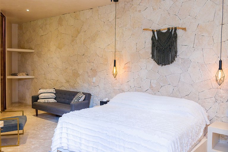 Tul001 - Beautiful 5 bedroom wooded villa with pool in Tulum