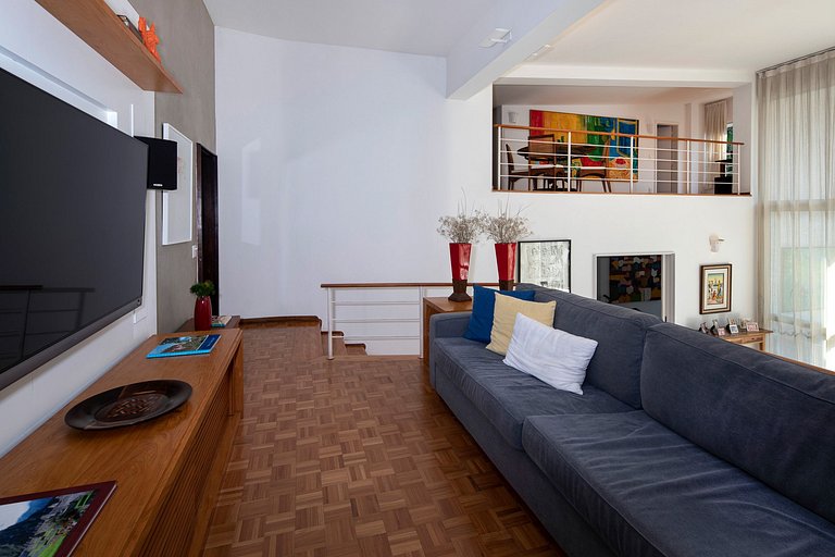 Rio056 - Stunning house from the 60's in Gavéa