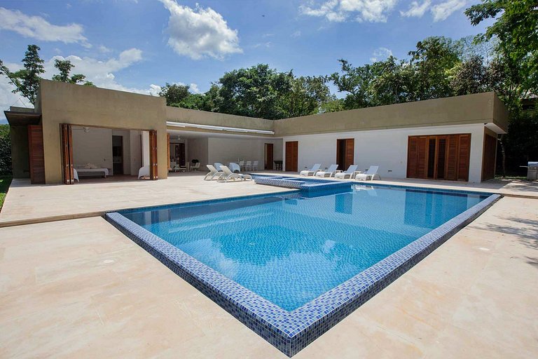 Anapoima, 5 habitaciones, mansión, club de golf.