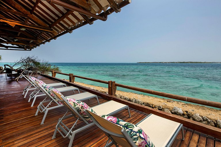 Car007 - Majestic villa in the amazing Islas del Rosario